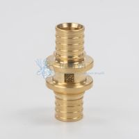 Муфта соединительная равнопроходная 40 MX 11080151001 Рехау
