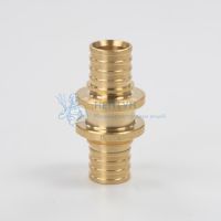 Муфта соединительная равнопроходная 40 MX 11080151001 Рехау